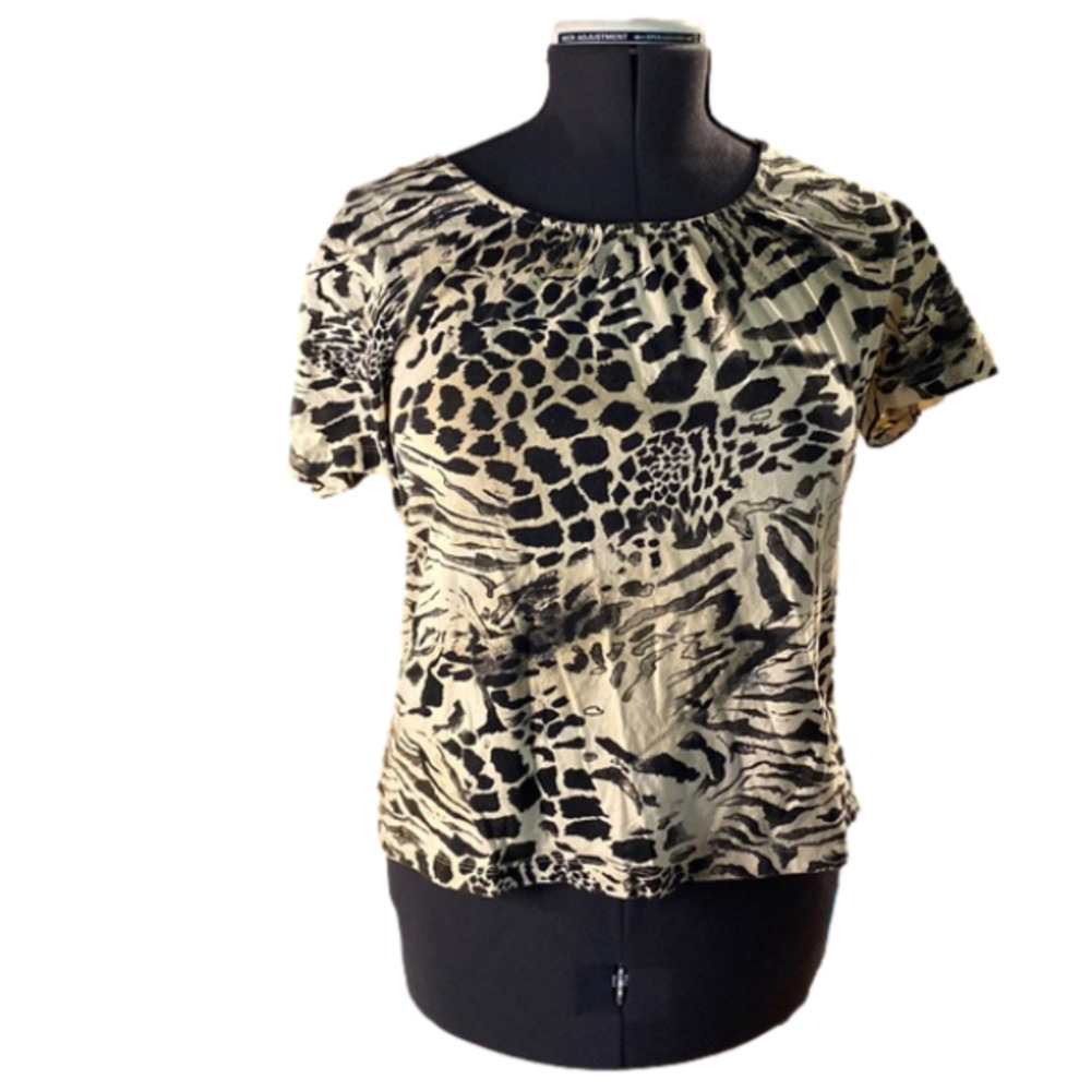 Haggar Women’s Black White Short  Sleeve Top (Size Medium)